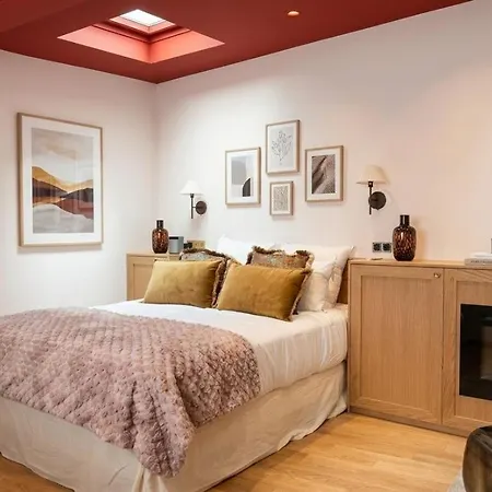 Le Cocon De Montmartre - Cinema, Cheminee & Patio Apartment